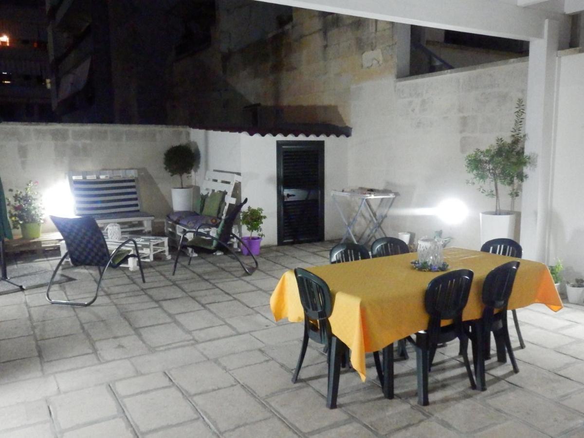 Vila Casa Lauretta - Terrazza - Garage Wifi E Bici Gratuite Lecce Exteriér fotografie